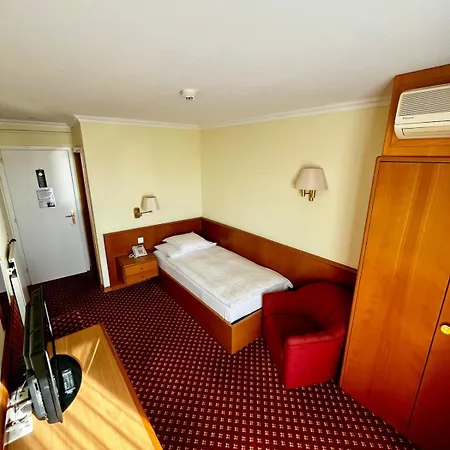 Elite Hotel