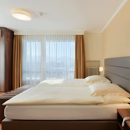 Elite Hotel
